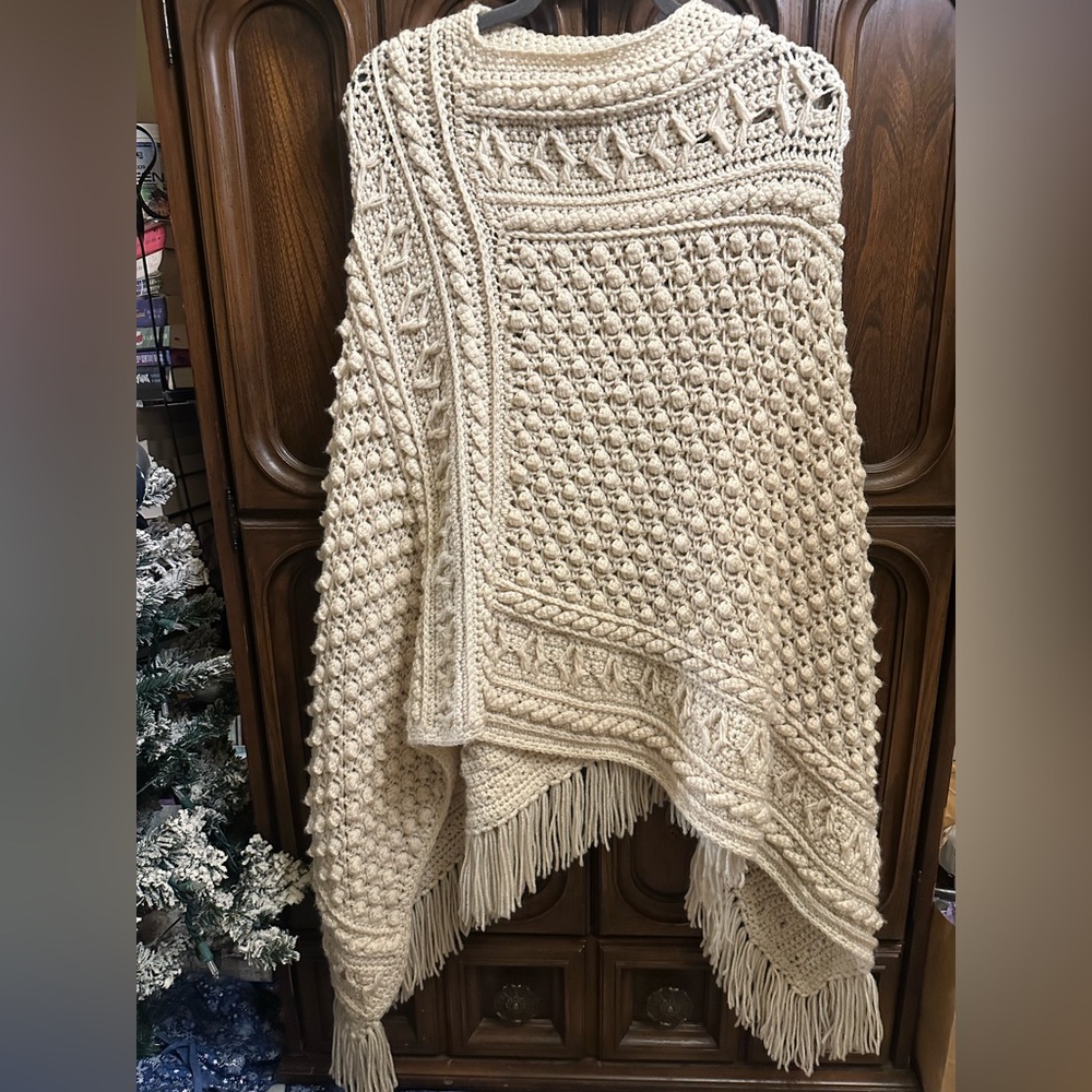 Cream Knit Fringe Throw Poncho